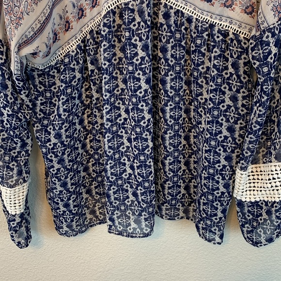 Maurices long sleeve sz M boho floral girly feminine paisley crochet festival - Picture 10 of 10